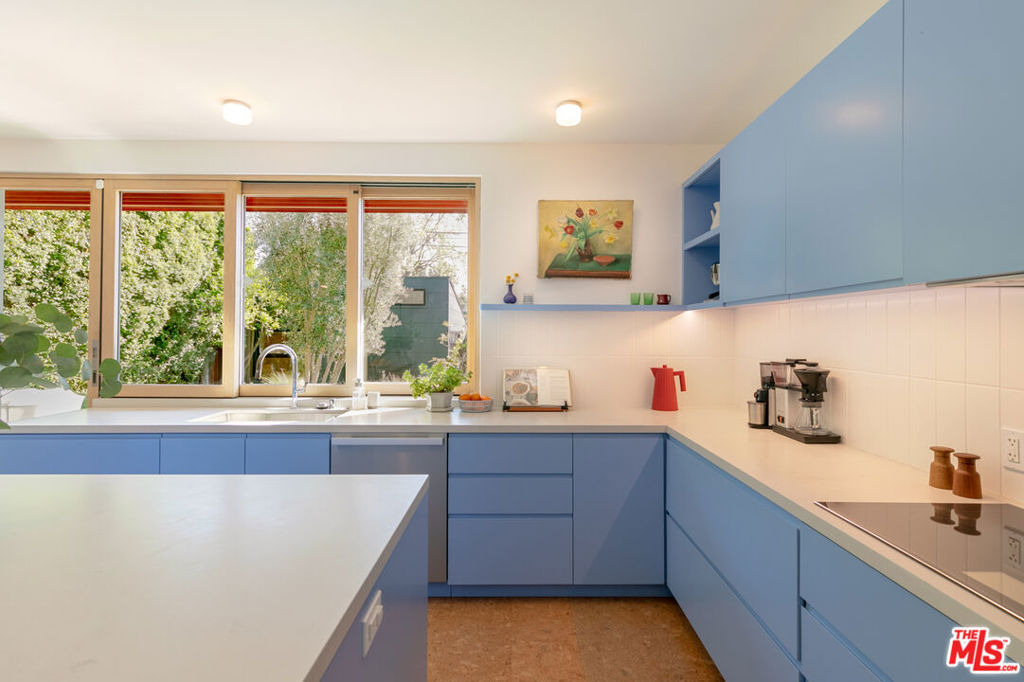 5676 Hub Street - Photo 19