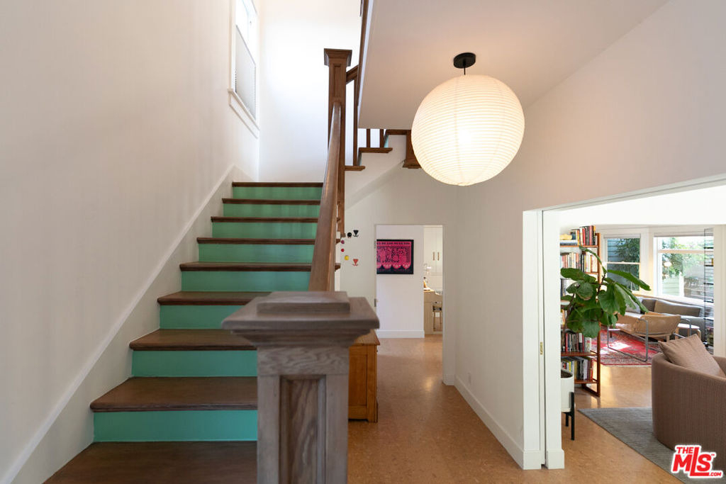 5676 Hub Street - Photo 28