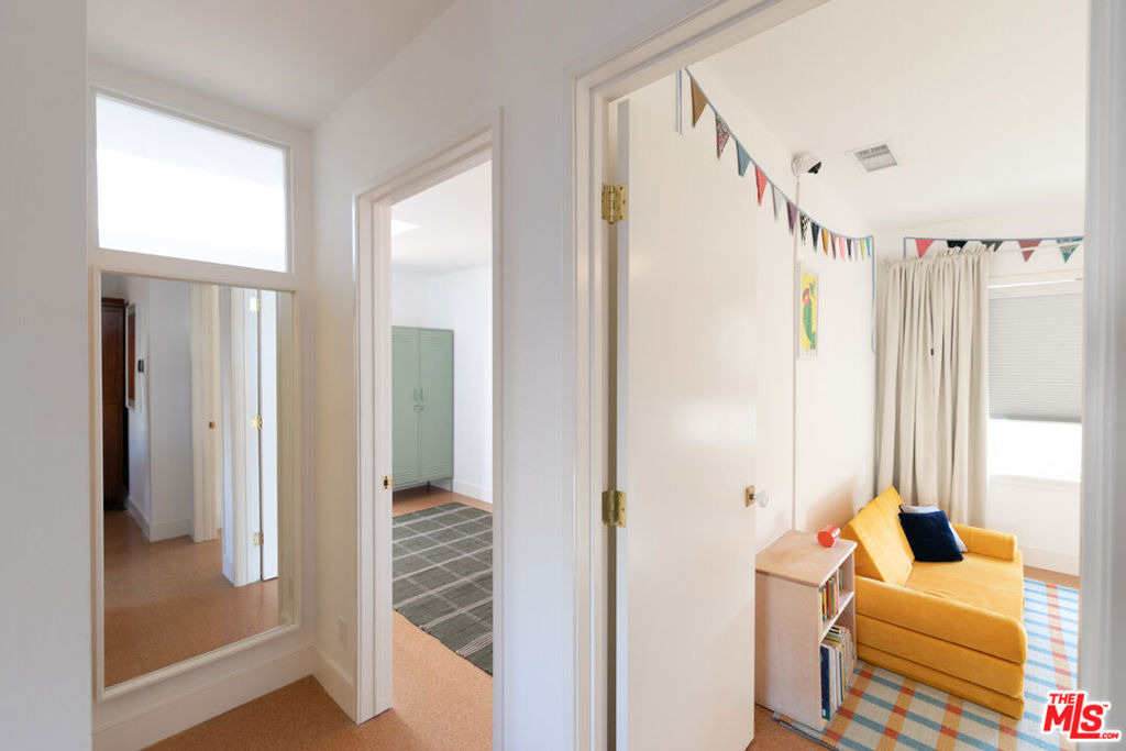 5676 Hub Street - Photo 37