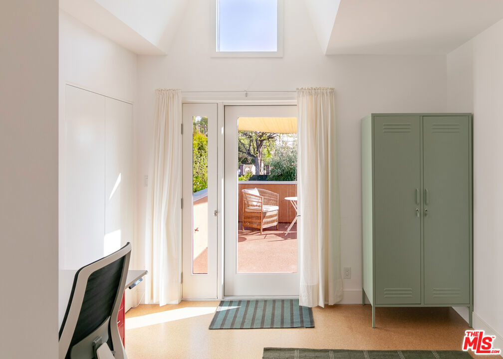5676 Hub Street - Photo 40