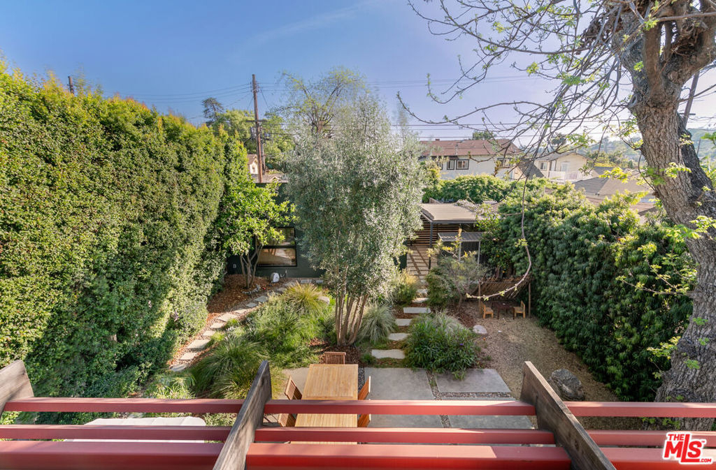 5676 Hub Street - Photo 44