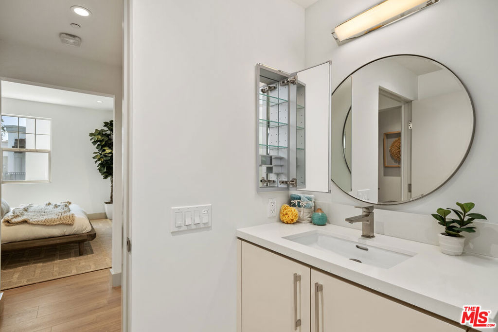 130 S Sepulveda Boulevard - Photo 44