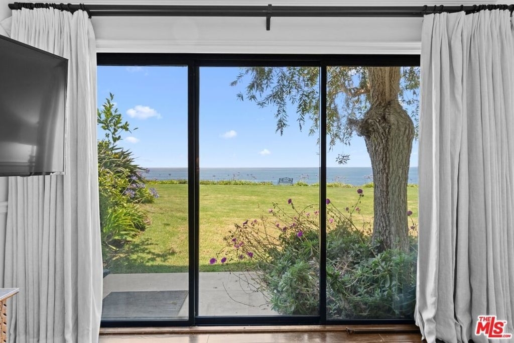 29700 Zuma Bay Way - Photo 9