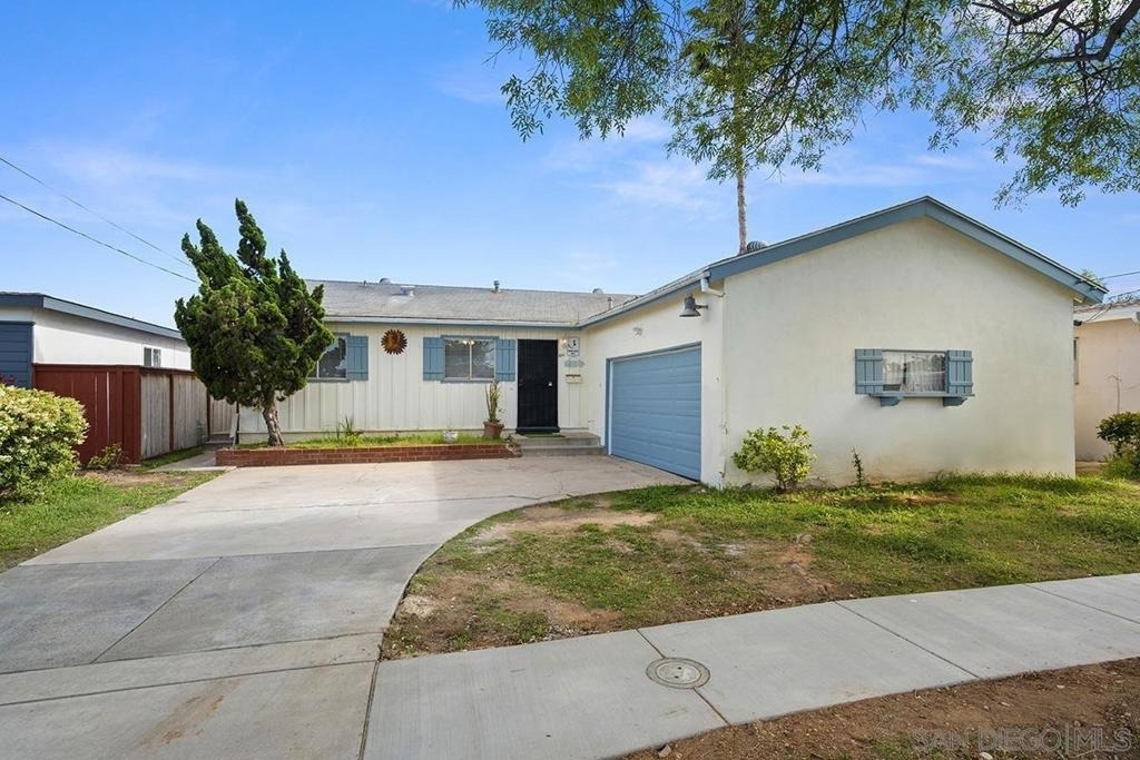 3641 Martha St - Photo 0