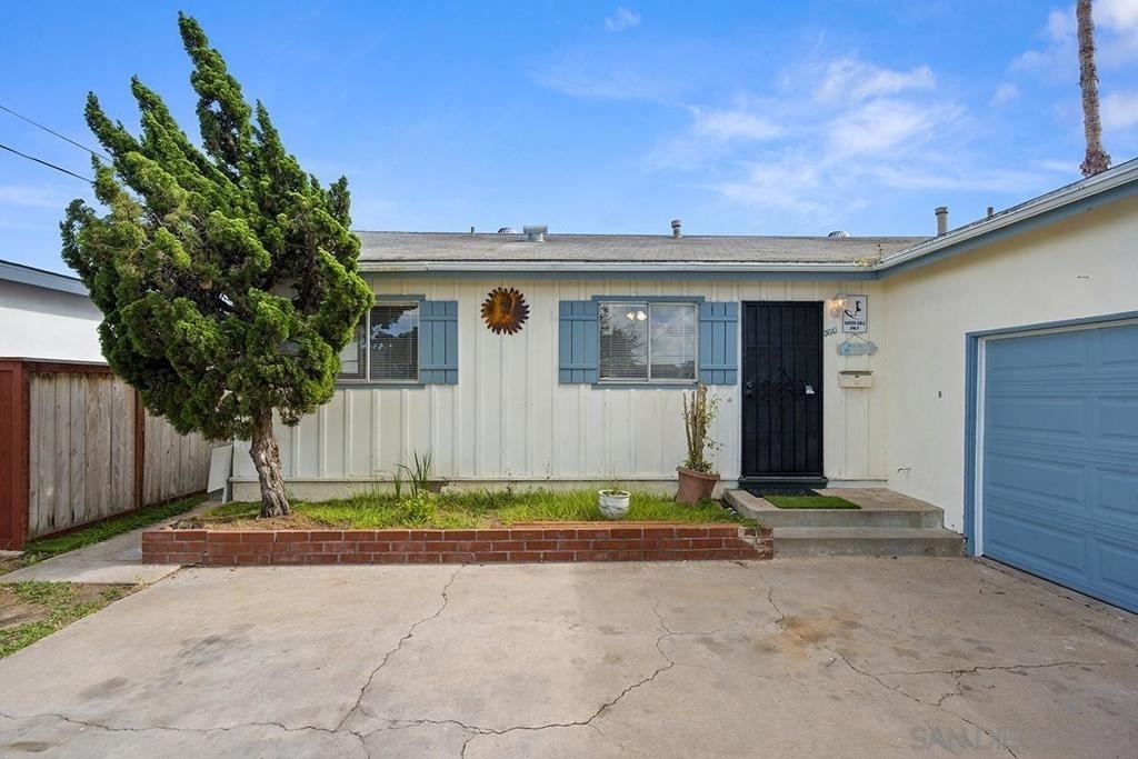 3641 Martha St - Photo 2