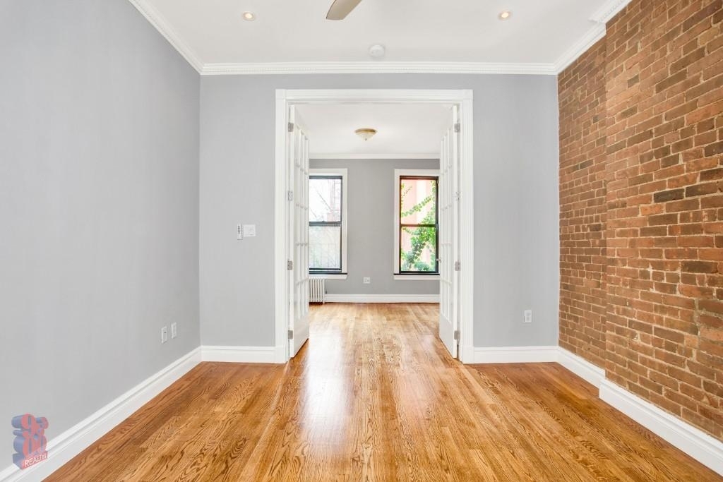 West 51st Street - Photo 4