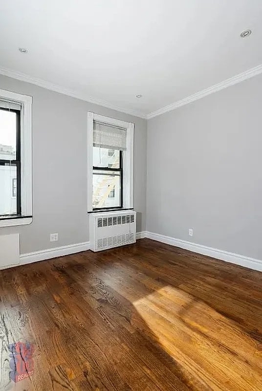East 26th Street - Photo 3
