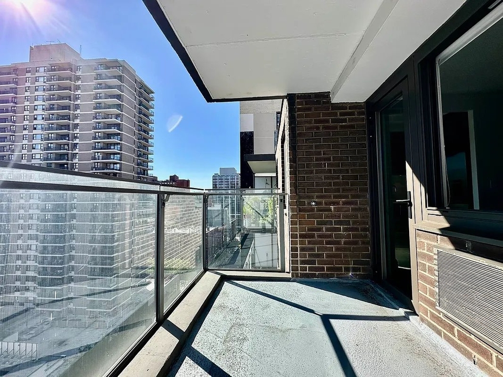 West 96th Street - Photo 10