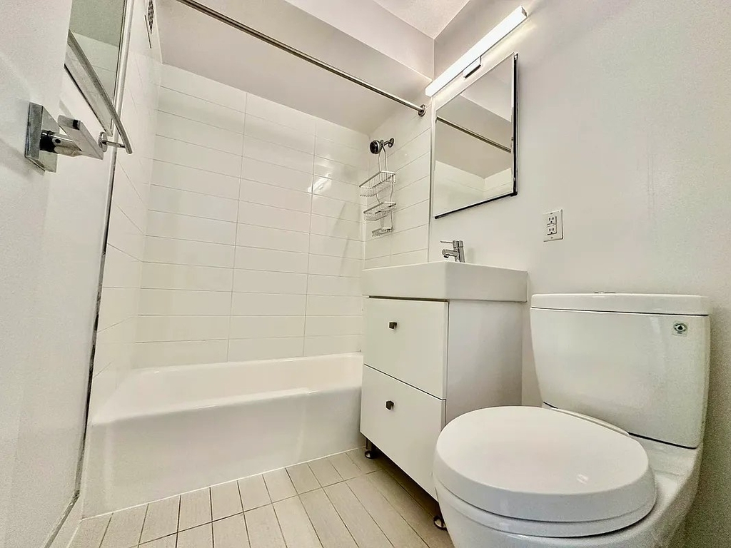 West 96th Street - Photo 9