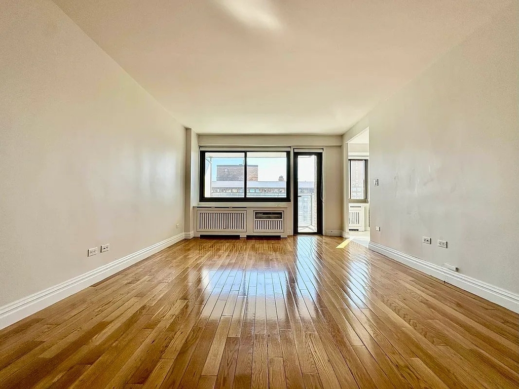 West 96th Street - Photo 3