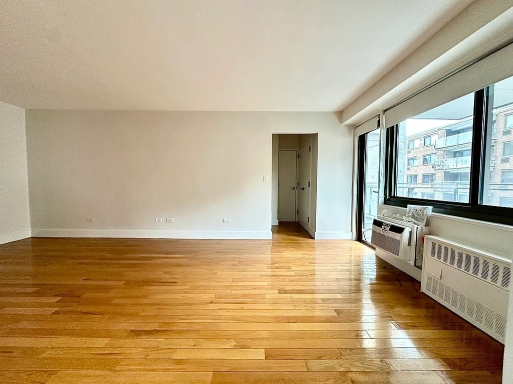 West 96th Street - Photo 4