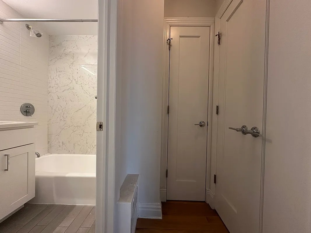 West 96th Street - Photo 9