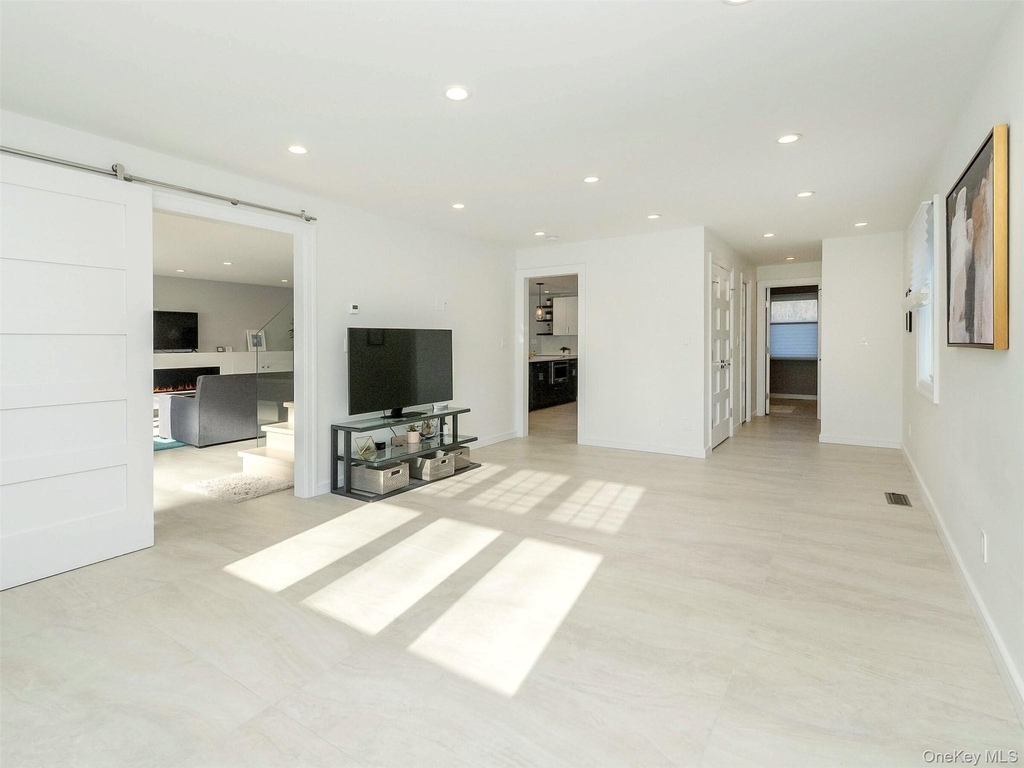 27 Pine Street - Photo 21