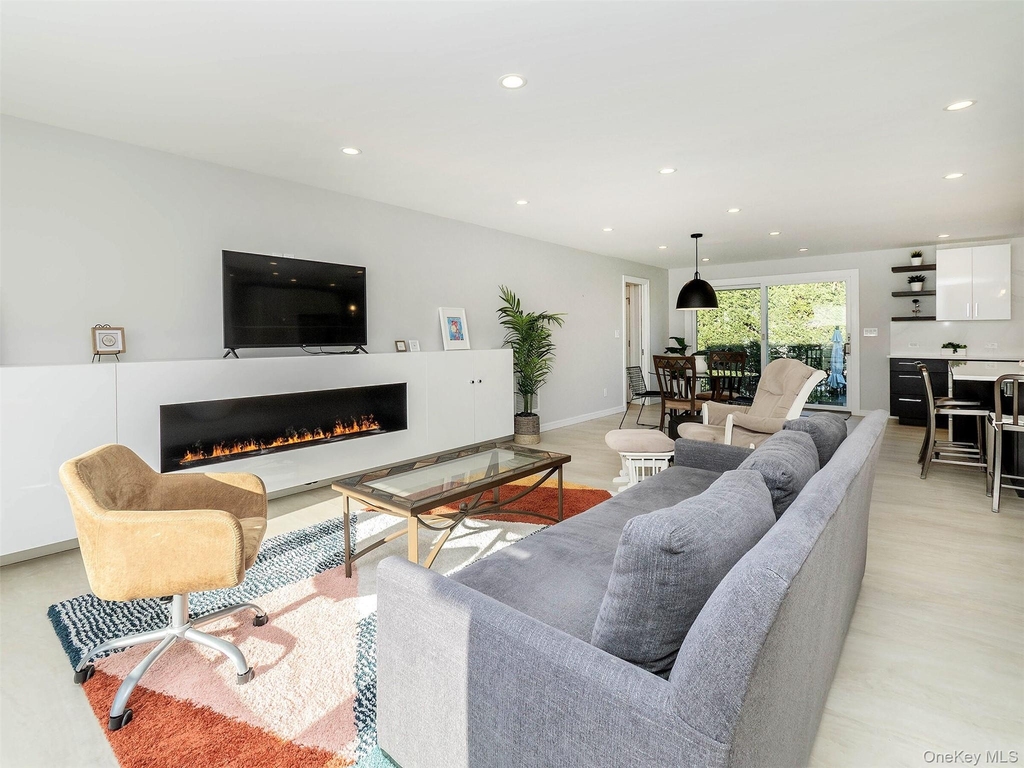 27 Pine Street - Photo 7