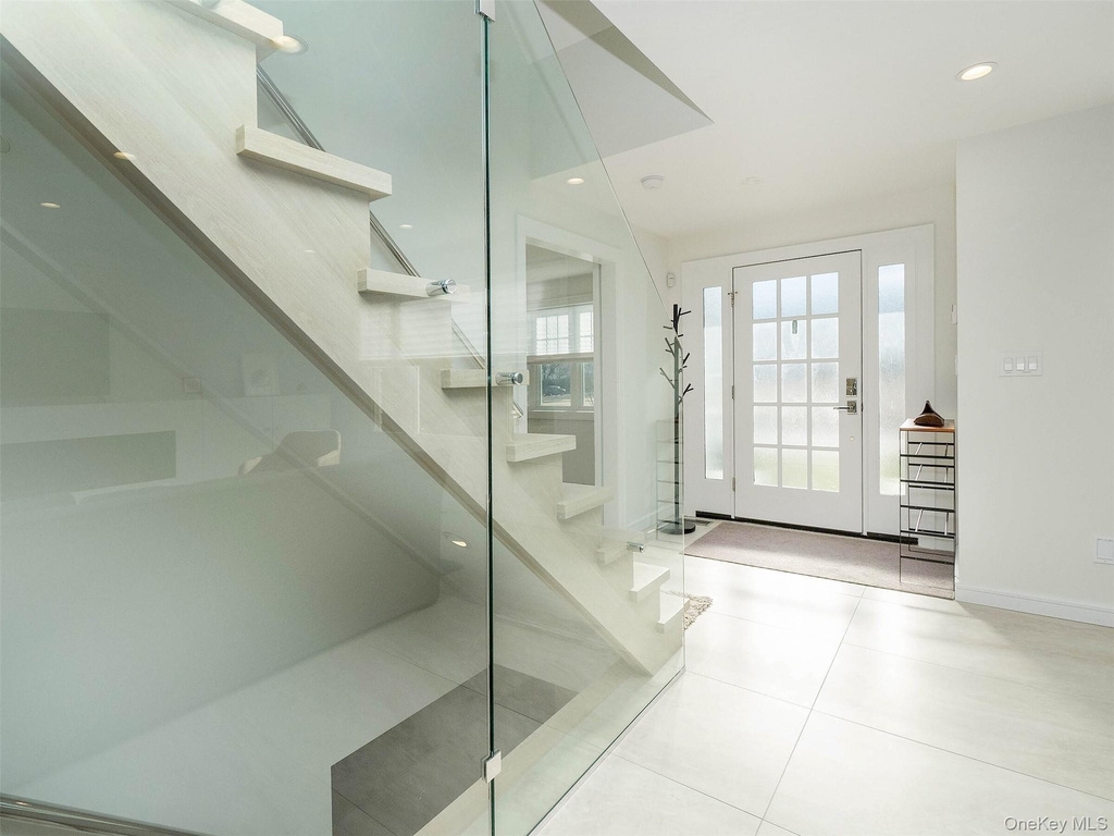 27 Pine Street - Photo 4