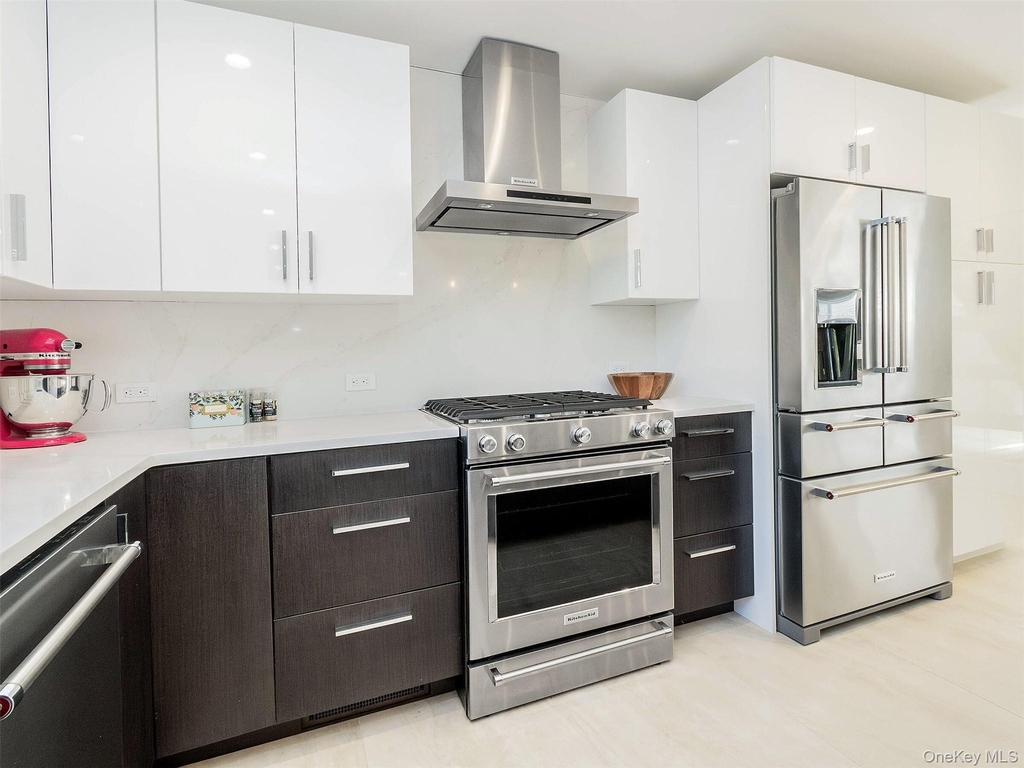 27 Pine Street - Photo 15