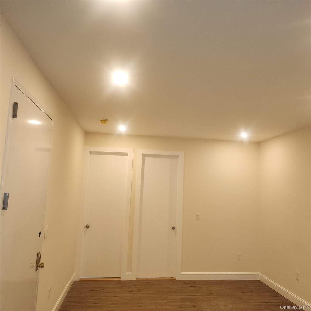 93 Elliott Avenue - Photo 2