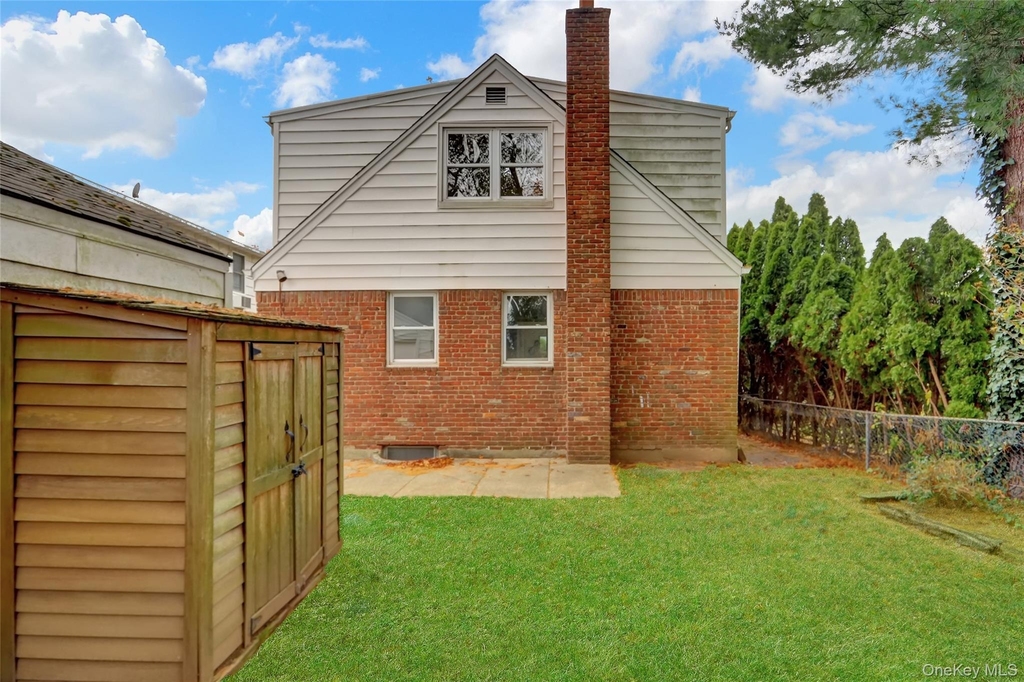 330 Harvard Road - Photo 5