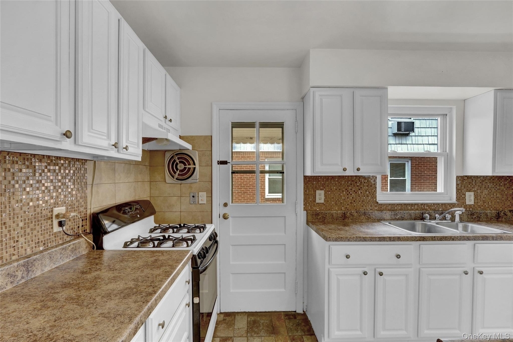 330 Harvard Road - Photo 17