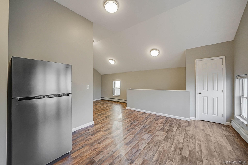 158 Oldfield Avenue - Photo 5