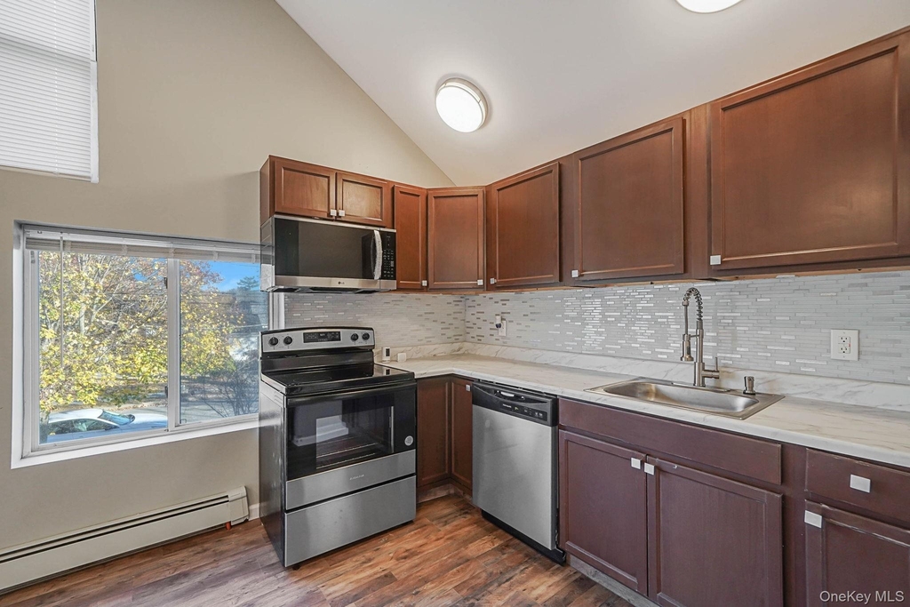 158 Oldfield Avenue - Photo 3