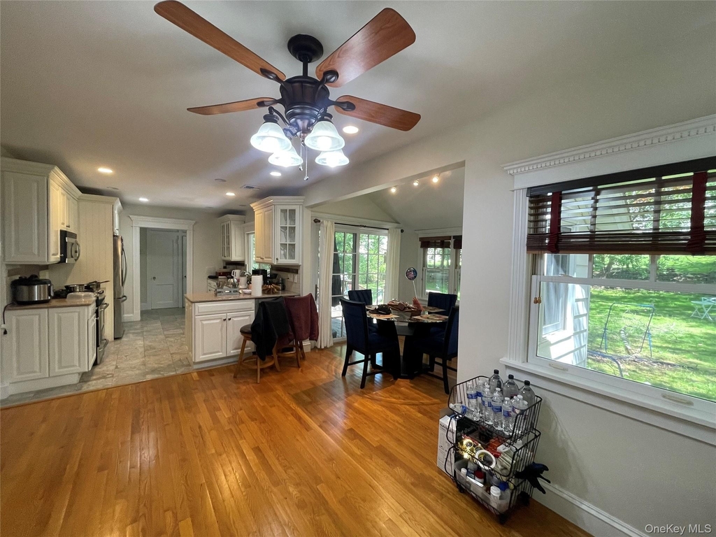 38 Gedney Park Drive - Photo 8