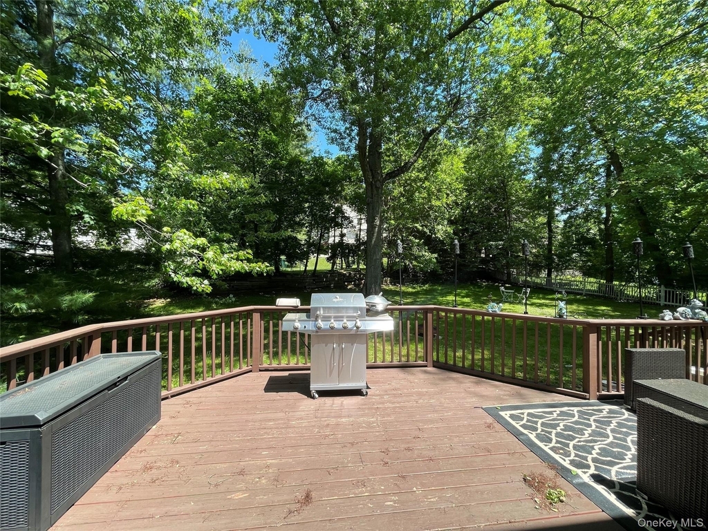 38 Gedney Park Drive - Photo 24