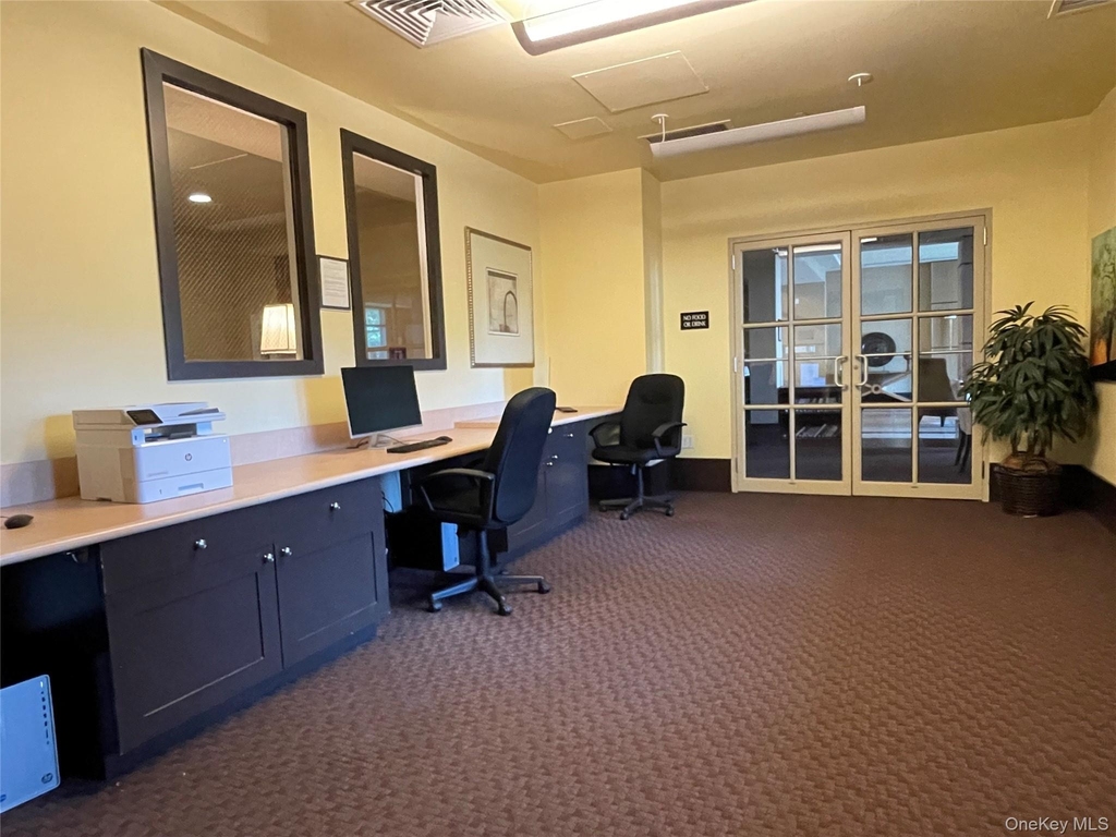 300 Mamaroneck Avenue - Photo 10