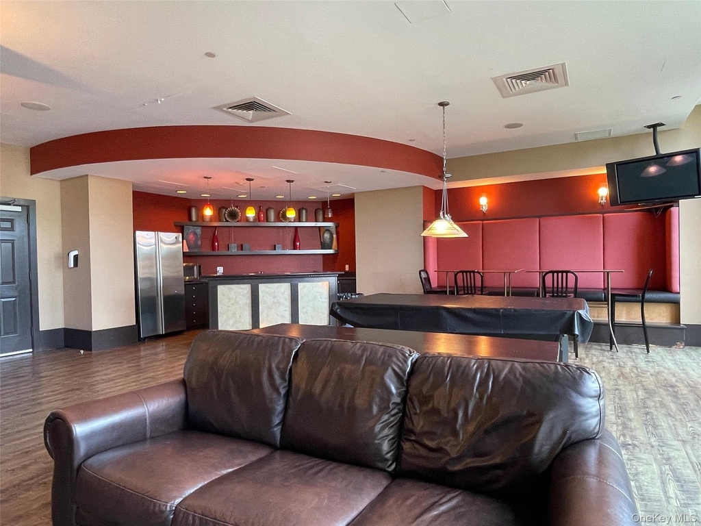 300 Mamaroneck Avenue - Photo 12