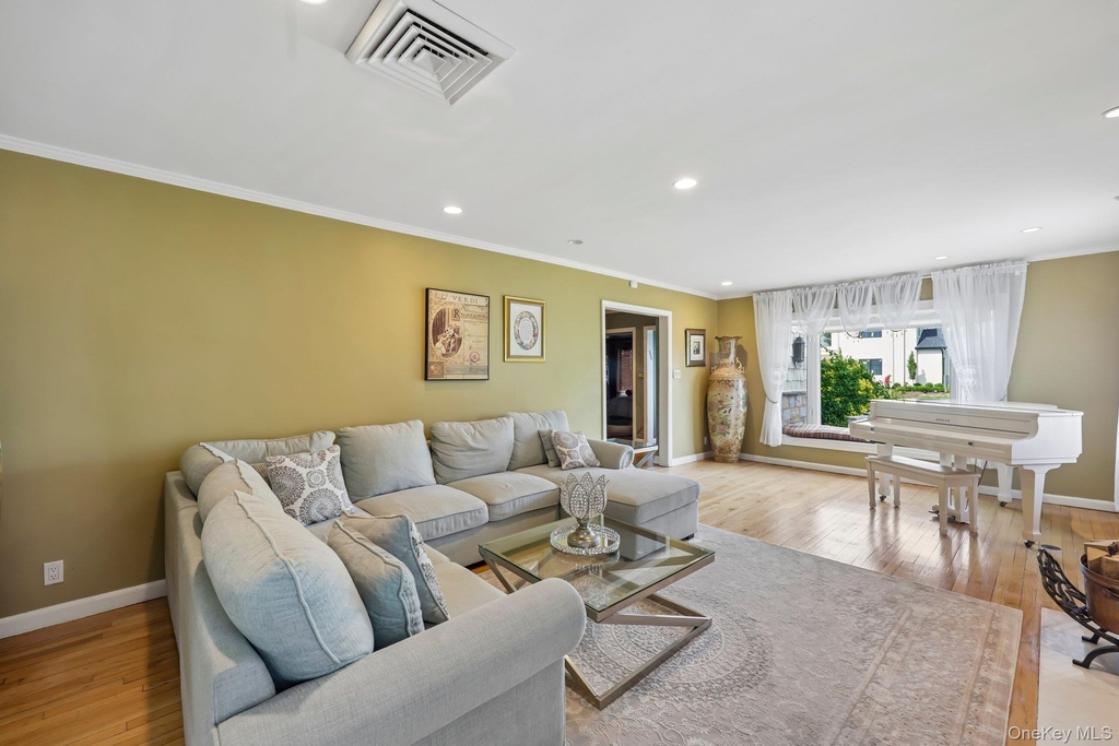 1304 Harbor Road - Photo 6