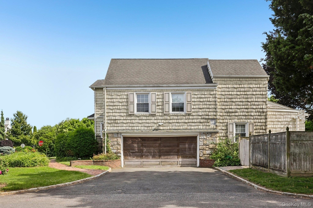 1304 Harbor Road - Photo 1