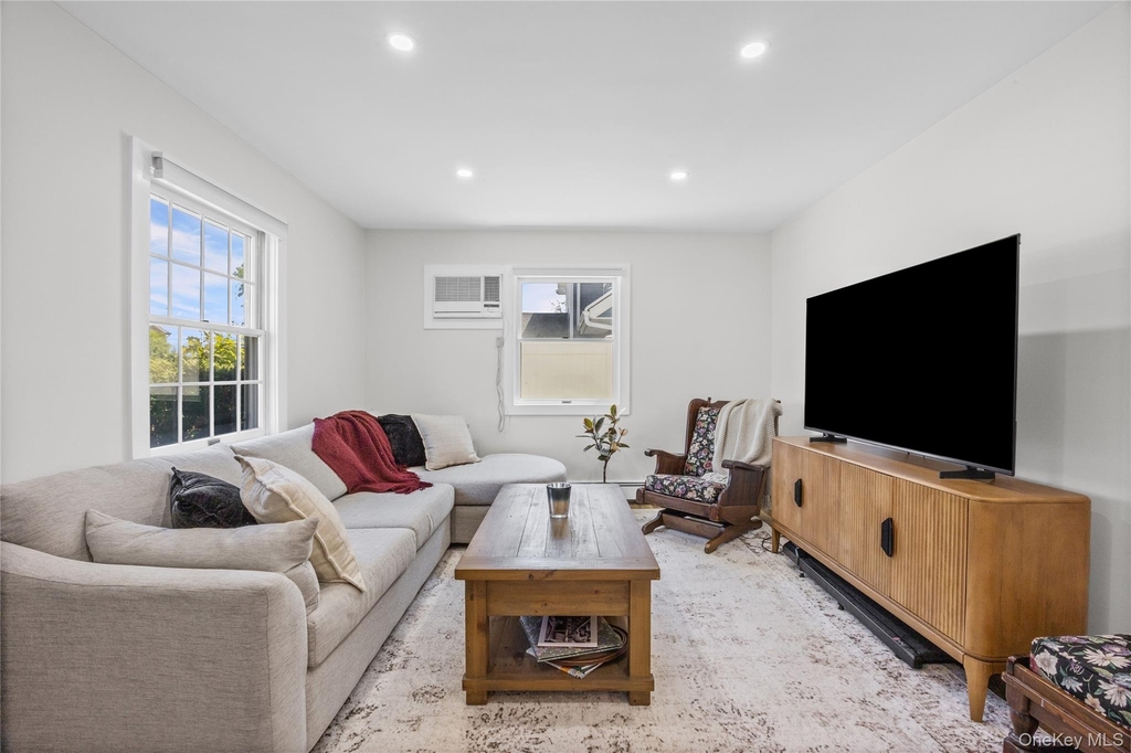 68 Crescent Lane - Photo 6