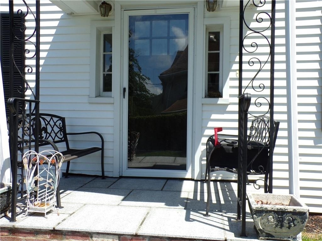 42 Brambach Avenue - Photo 2