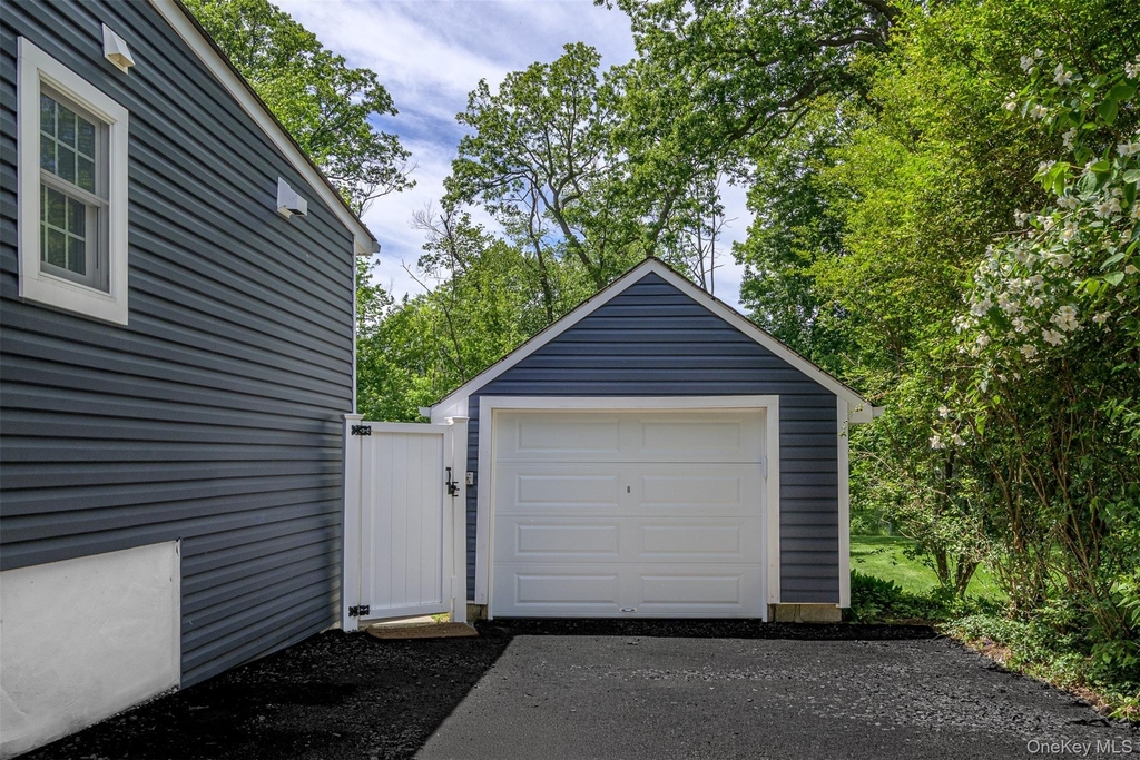 19 Maryland Avenue - Photo 2