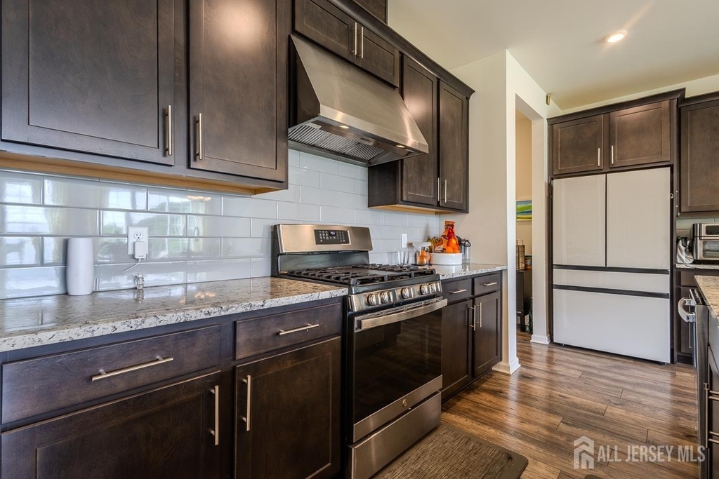 3305 Charleston Drive - Photo 8