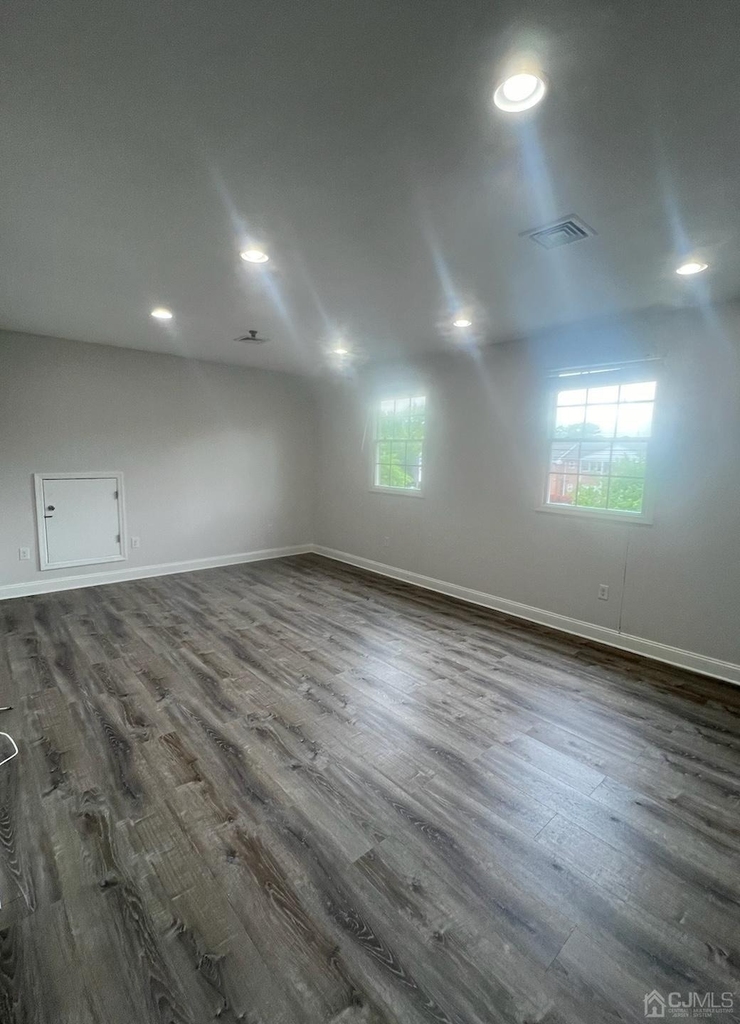 495 Avenel Street - Photo 6