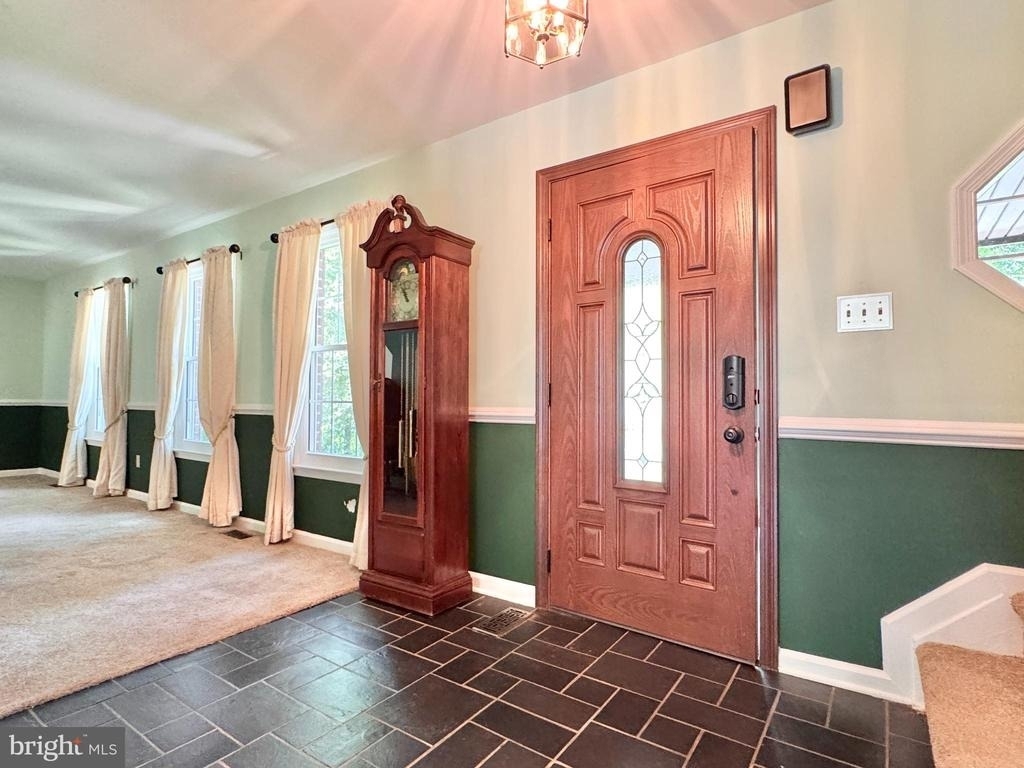 2026 Admiral Drive - Photo 11