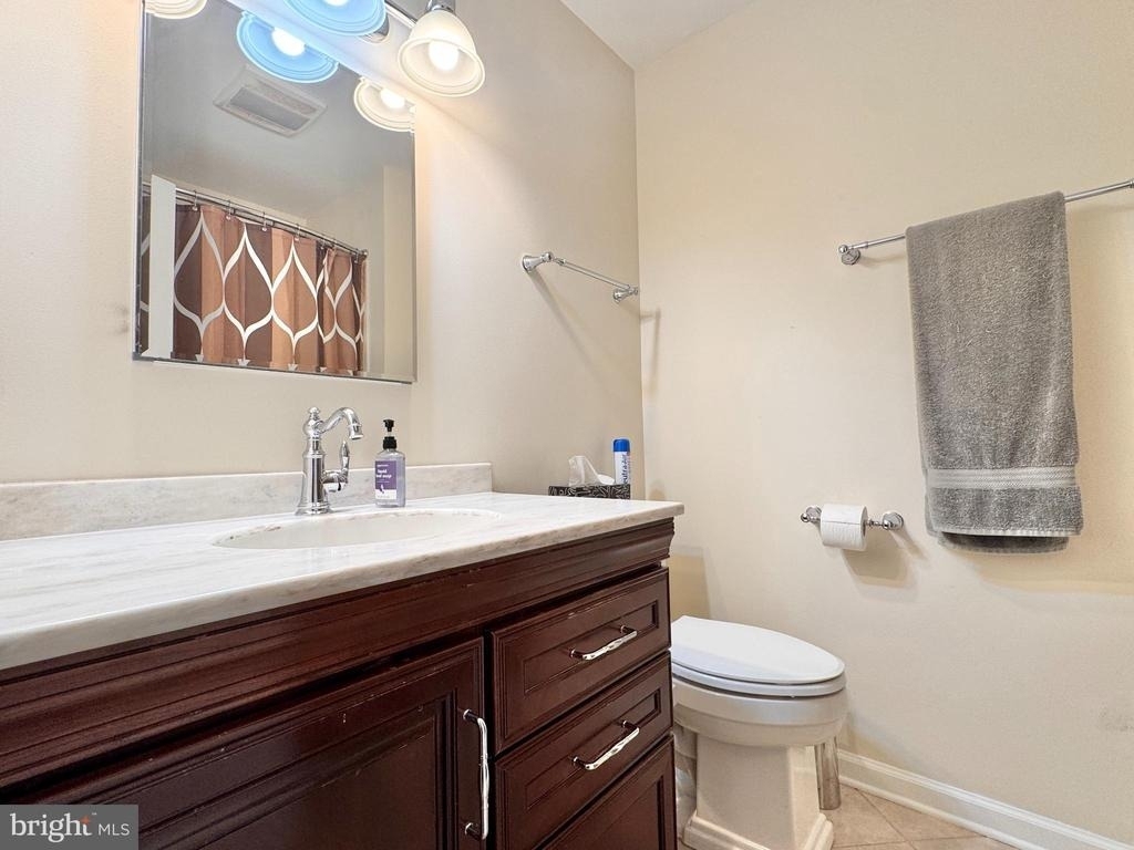 2026 Admiral Drive - Photo 16
