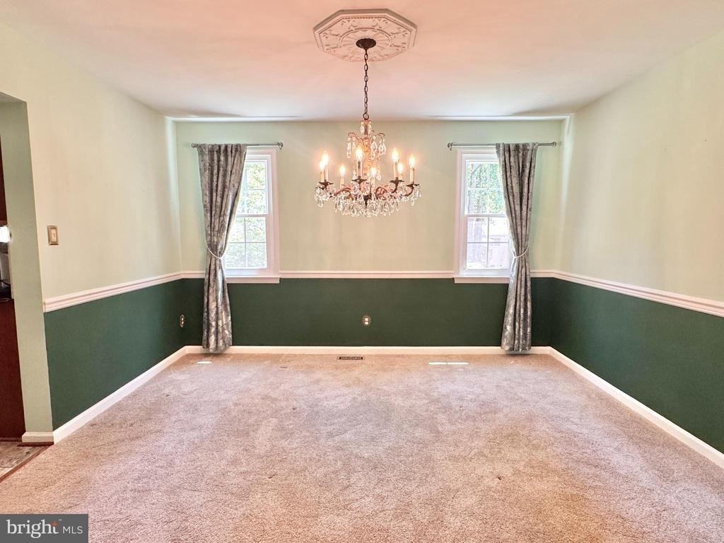 2026 Admiral Drive - Photo 7