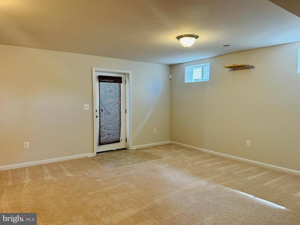454 Coastal Avenue - Photo 28