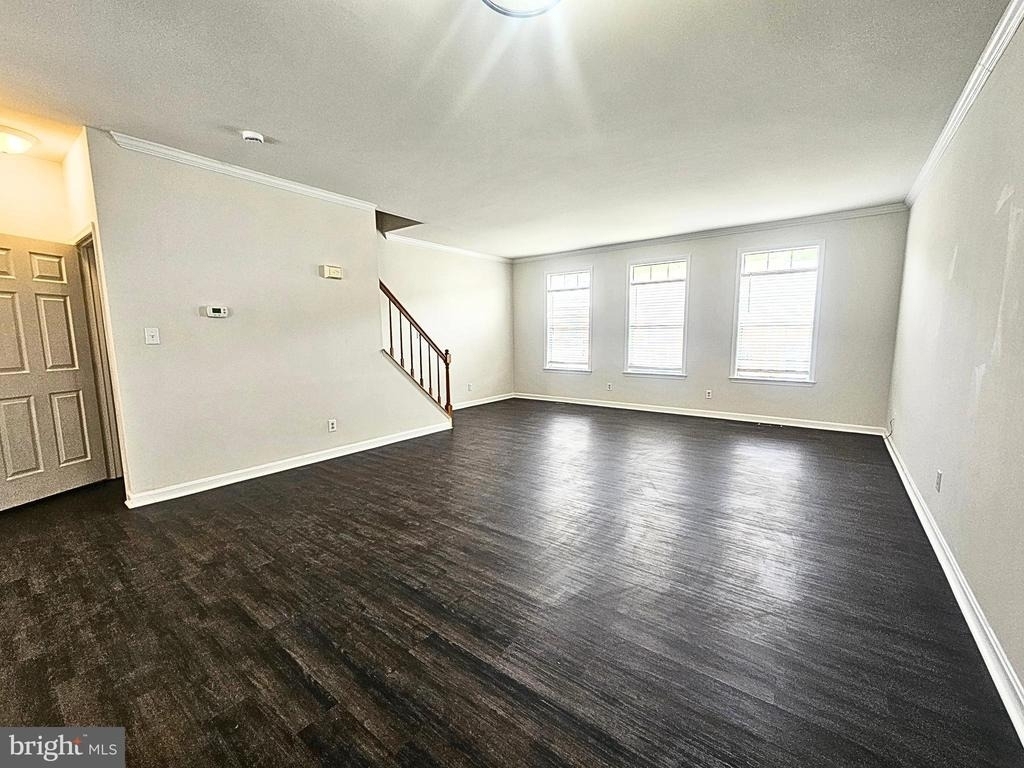 303 Dundee Place - Photo 9
