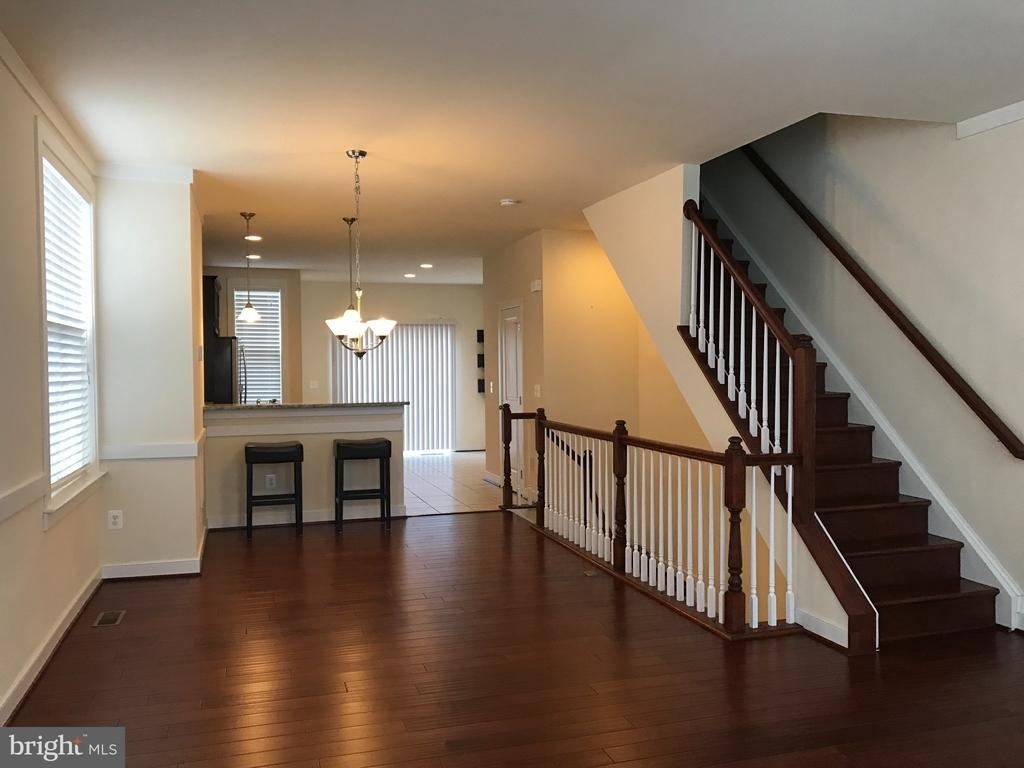 201 Shamrock Drive - Photo 2