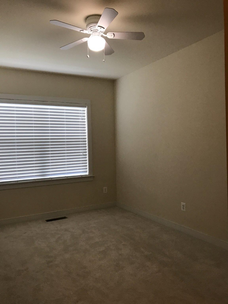 201 Shamrock Drive - Photo 10