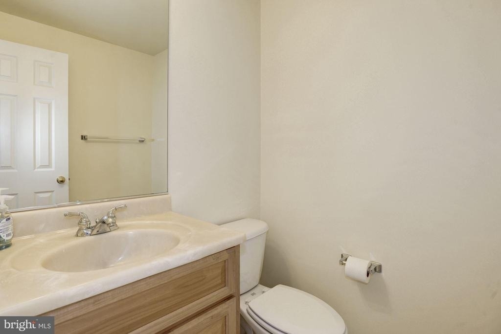 750 Monument Avenue - Photo 8