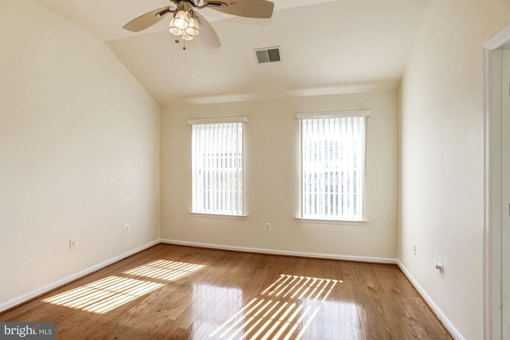 750 Monument Avenue - Photo 26