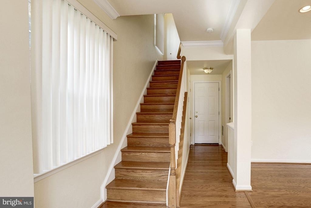 750 Monument Avenue - Photo 4