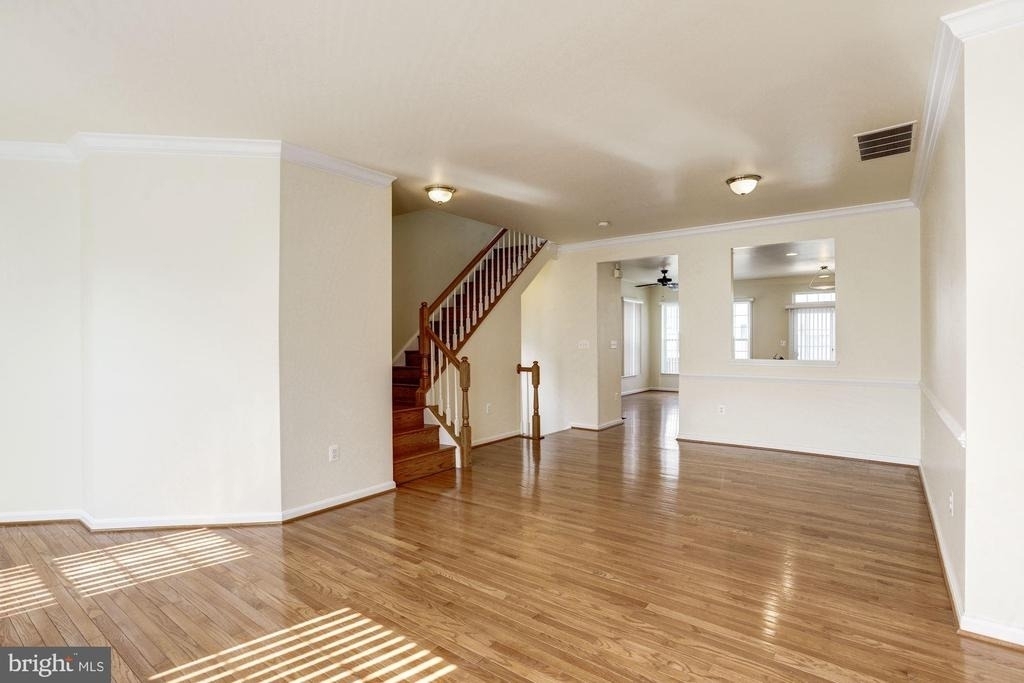 750 Monument Avenue - Photo 12