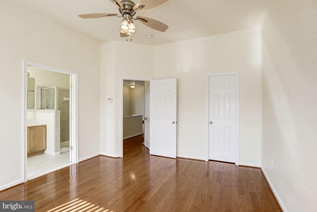 750 Monument Avenue - Photo 29