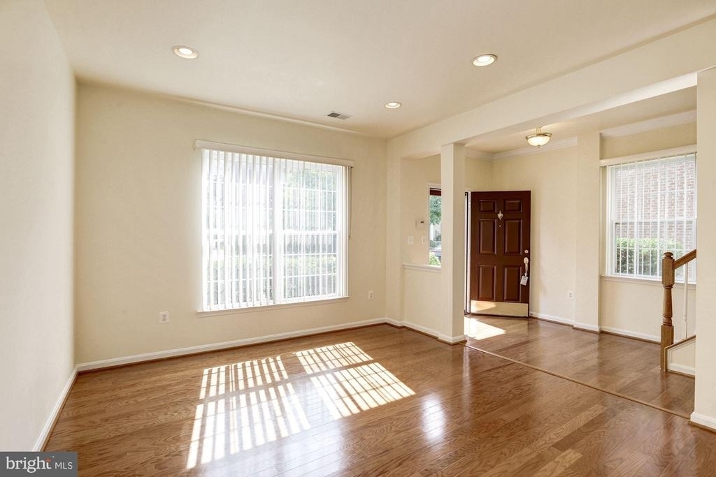 750 Monument Avenue - Photo 6