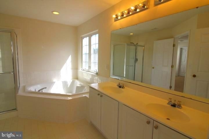 14201 Reidhall Place - Photo 31